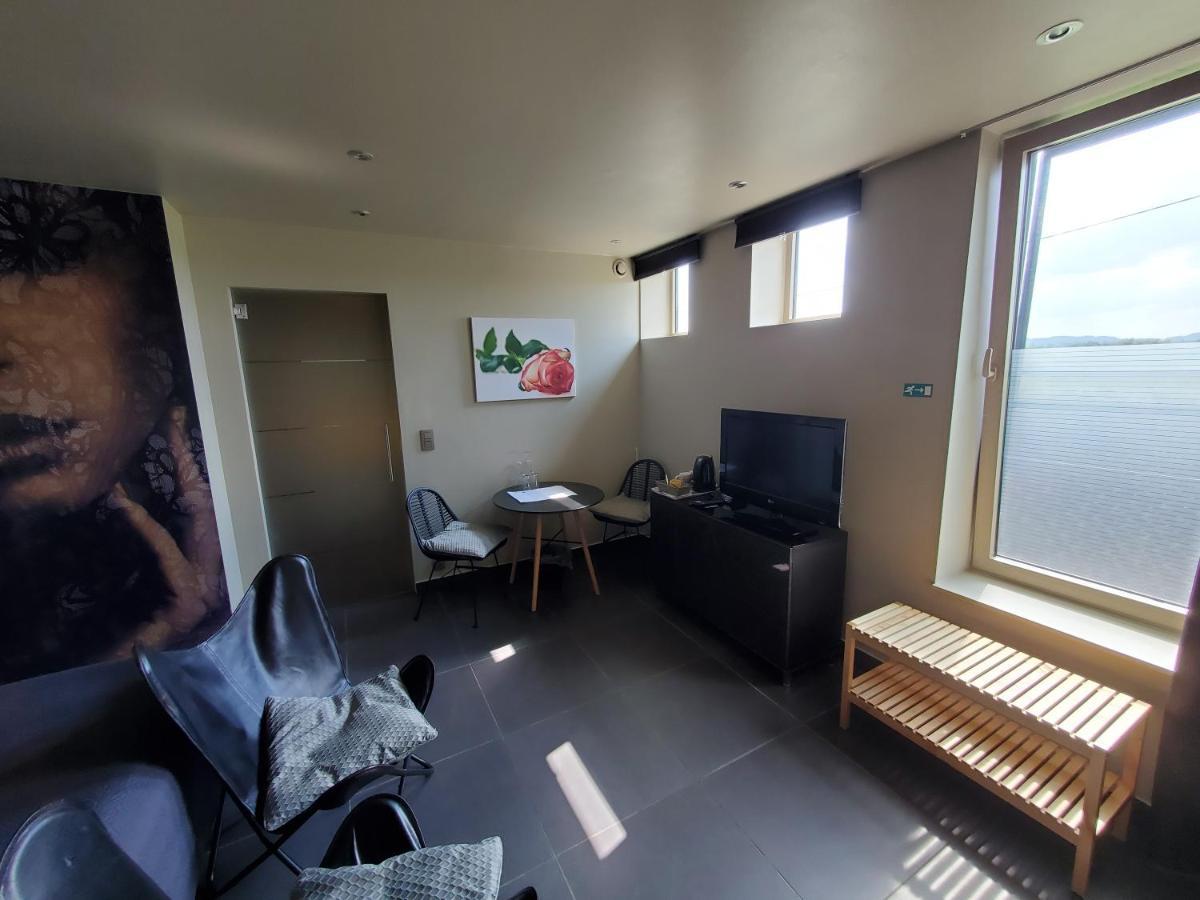B&B Herberg Boerenhol De Mote Bvba Поперинге Екстериор снимка